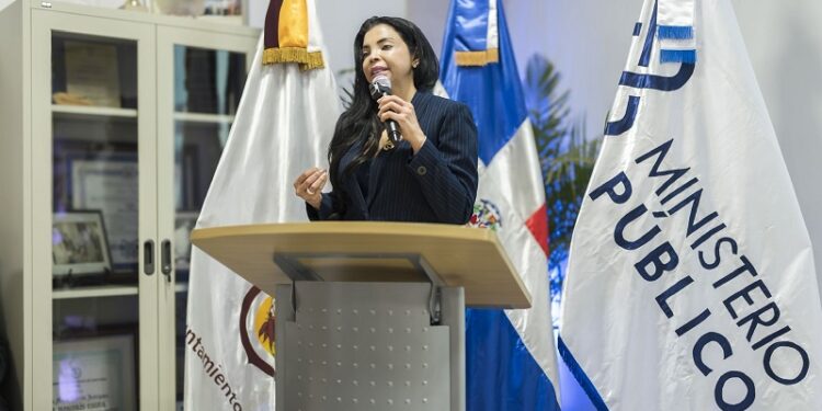 Procuradora General destaca necesidad de fortalecer la familia y las escuelas para combatir hechos de violencia