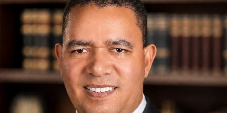 Jhonny Aristy anuncia aspiraciones a la presidencia del Colegio de Abogados para el período 2026-2029