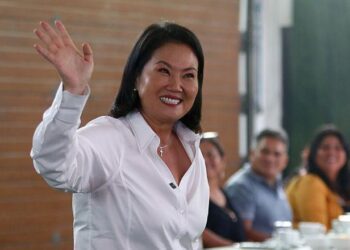 Fujimori dice tener «mucha esperanza» en que voto extranjero defina elección con Sánchez