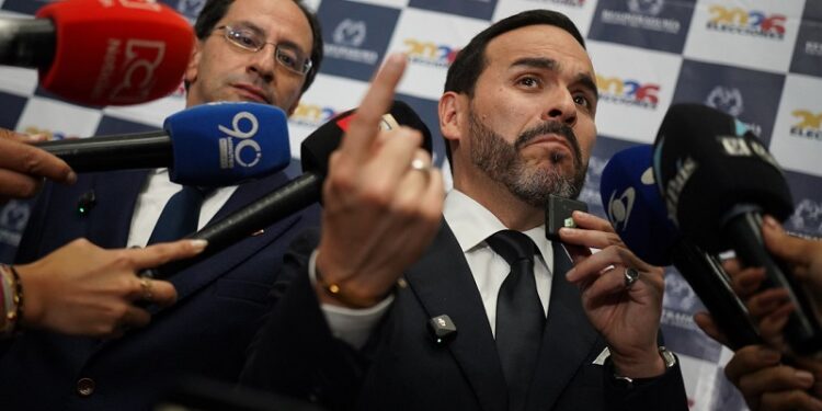 Bufete, narcos y paramilitares: qué está detrás de la fortuna de Abelardo de la Espriella