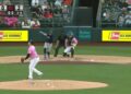 Carlos Santana llega a un acuerdo de Ligas Menores con los Bravos