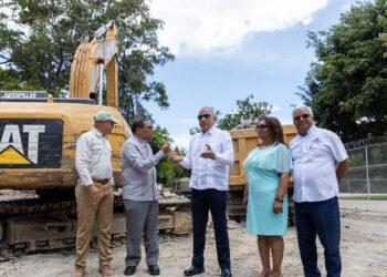 Andrés Bautista deja iniciados trabajos de construcción del Jardín Botánico de La Maguana