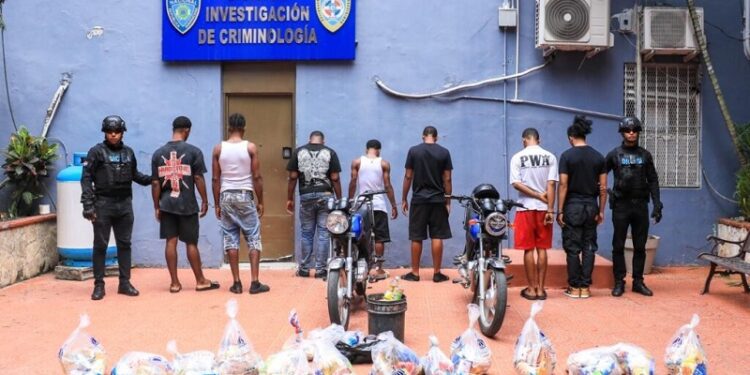 Policía arresta a siete implicados en asalto a camión del Plan Social