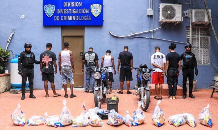 Policía arresta a siete implicados en asalto a camión del Plan Social