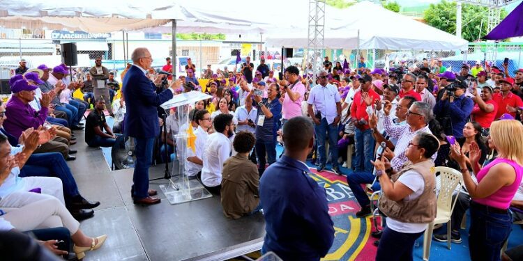 Danilo Medina asegura que la población está «desengañada» del Gobierno