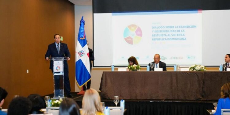 Ministerio de Salud garantiza sostenibilidad financiera de programas dirigidos a personas con VIH