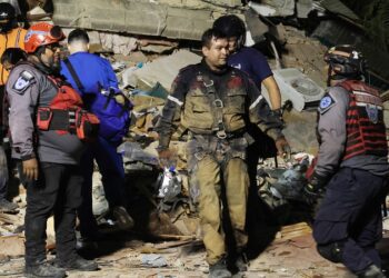 Se elevan a 235 los muertos y a más de 4.300 los heridos por el doble sismo en Venezuela