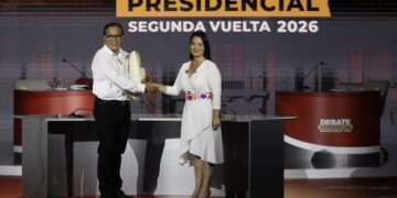 Regreso al fujimorismo o a la izquierda: Perú define su destino en segunda vuelta