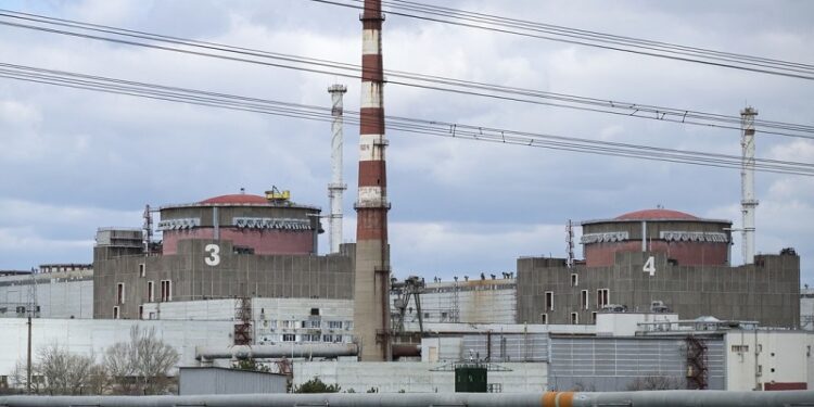 Ucrania ataca la mayor central nuclear de Europa