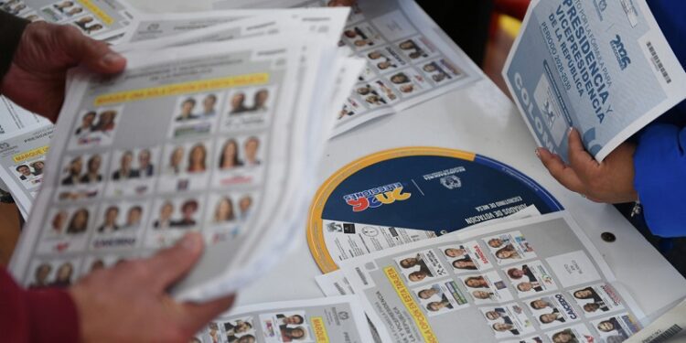 Termina la jornada electoral que definirá el próximo presidente de Colombia