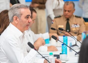 Presidente Abinader encabeza Consejo de Ministros en Santiago