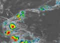 Vaguada y onda tropical generarán aguaceros con tronadas y ráfagas de viento esta tarde
