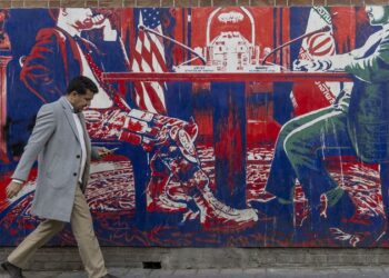 «Ciclo falso e inútil de mentiras»: Irán estalla contra EE.UU. y lanza un ultimátum petrolero