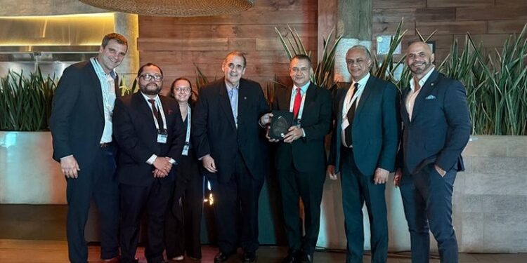 JCE recibe premio internacional al mejor documento de identidad de Latinoamérica por la nueva cédula