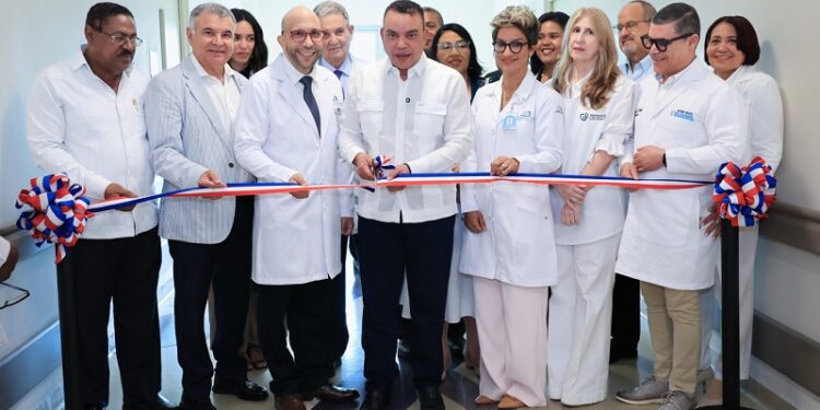SNS inaugura primera unidad de cirugía intrauterina del país