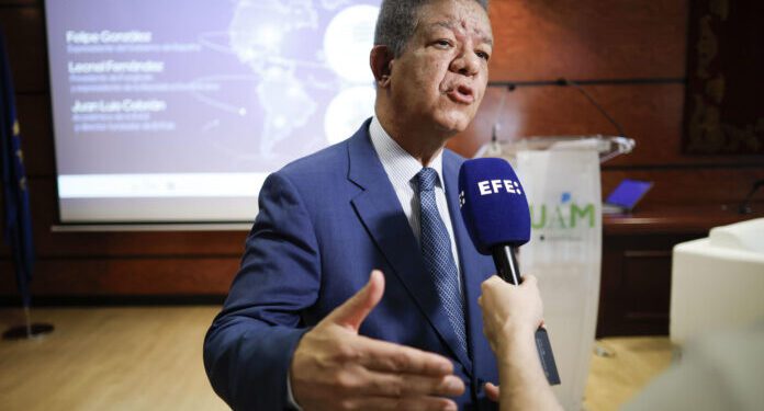 Leonel Fernández: «Las encuestas todavía no me mandan al retiro»