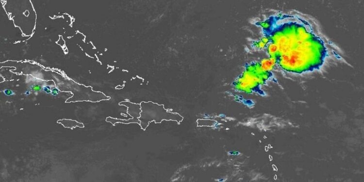 Onda tropical y vaguada generarán lluvias en algunas provincias