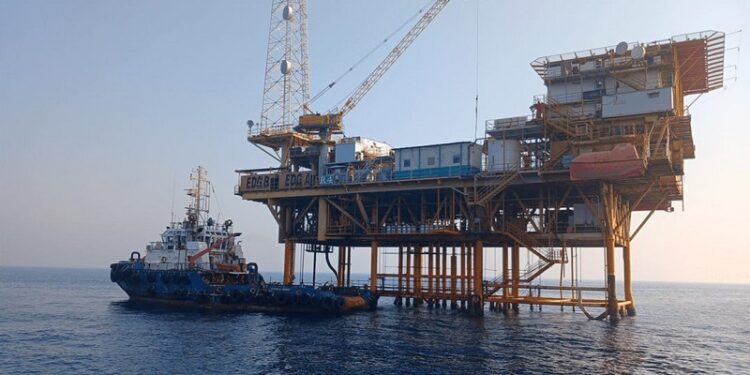 Irán: Las sanciones petroleras se han levantado y vendemos crudo con un sobreprecio del 20 %