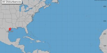 Centro de Huracanes advierte de inundaciones que amenazan la vida en porciones del sureste de EEUU