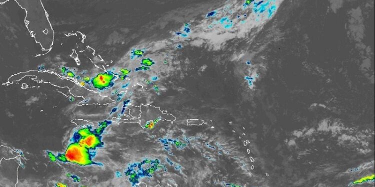 Vaguada y onda tropical provocarán aguaceros, tormentas eléctricas y ráfagas de viento