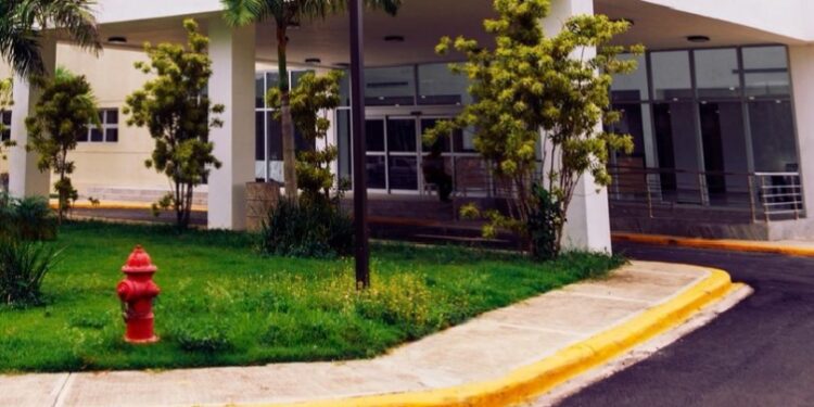Hospital Mario Tolentino Dipp investiga la muerte de una paciente en sus instalaciones 