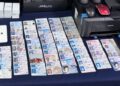 Desmantelan presunta red de falsificación de documentos durante allanamientos en Santiago