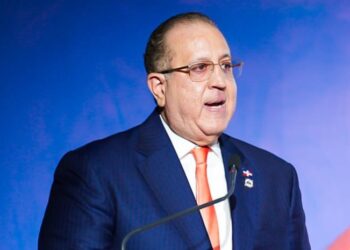 Magín Díaz: La economía de RD responde positivamente pese a la incertidumbre persistente