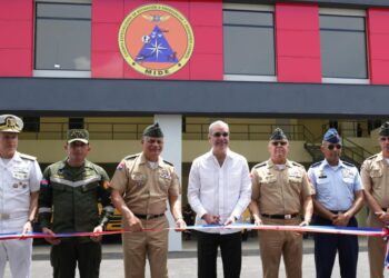 Abinader inaugura la nueva sede del Cuerpo Especializado de Mitigación a Emergencias y Desastres