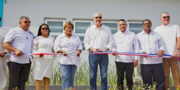 Presidente Abinader inaugura Hospital Hacienda Estrella