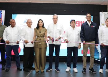Presidente Abinader lleva el Sistema 911 a Montecristi