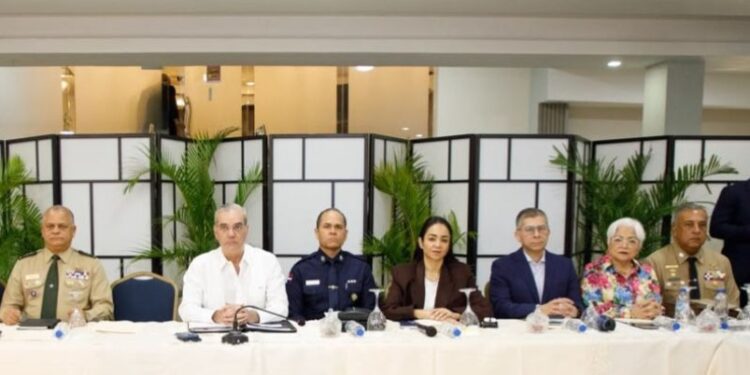 Presidente Abinader encabeza reunión de seguimiento al Plan de Seguridad Ciudadana