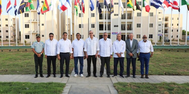 Presidente Abinader inaugura la Villa Centroamericana y del Caribe