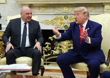Trump lanza seria amenaza a los hutíes por su anunciado bloqueo marítimo a Arabia Saudita