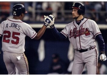Andruw Jones, uno de SIETE miembros del Salón de su equipo como novato