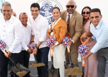 Wellington Arnaud da primer palazo para la construcción del acueducto Damajagua-Maizal