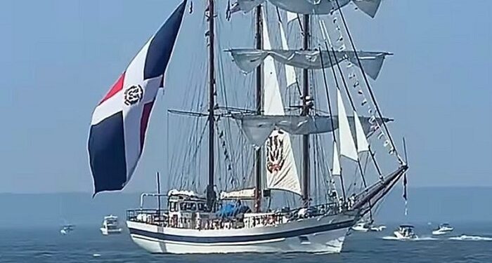 Buque Escuela de la Armada dominicana participa en conmemoración de la independencia de EU