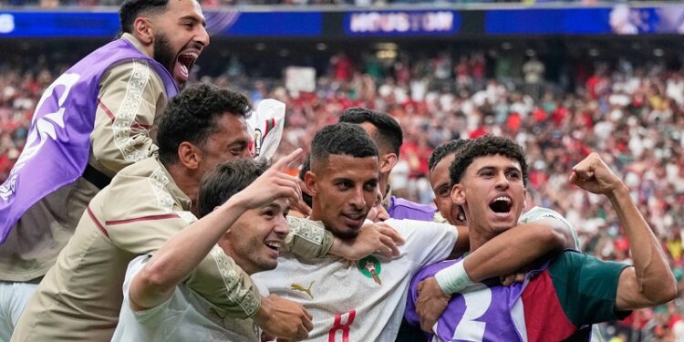 Marruecos clasifica a cuartos de final del Mundial tras vencer a Canadá