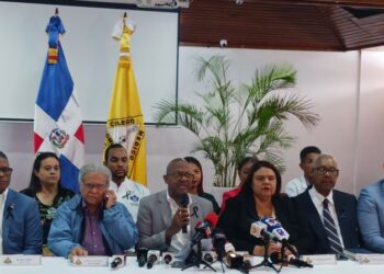 El Colegio Médico ratifica paro de 24 horas tras arresto de un médico en La Vega