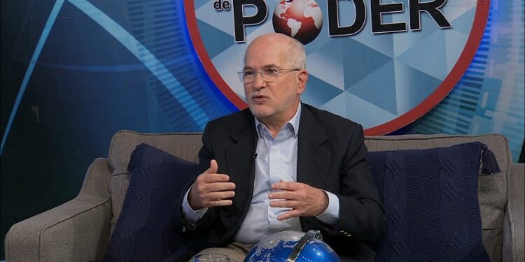 Francisco Álvarez califica como «parches incompletos», modificaciones al nuevo Código Penal
