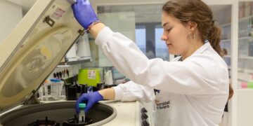 Grupo Lopesan impulsa investigación para personalizar tratamiento del mieloma múltiple