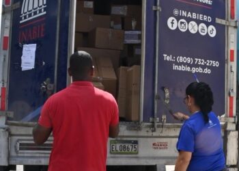 INABIE alcanza el 38 % en la entrega de utilería escolar a los distritos educativos