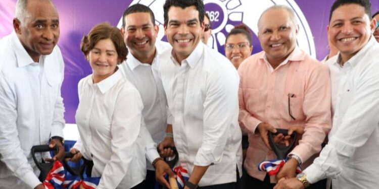 El Inapa inicia ampliación de las redes de distribución del acueducto múltiple de Baní