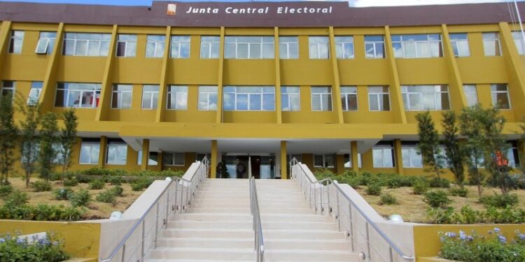 JCE dispone renovación de cédula sin importar mes de nacimiento en municipios con menos de 75 mil habitantes