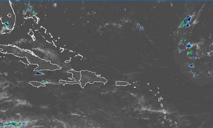 Débil onda tropical generará algunos chubascos en la tarde