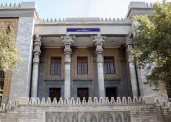 Irán advierte a Ucrania tras ataque contra un buque mercante iraní