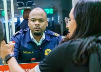 Aduanas moderniza sistema de inspecciones migratorias y trámites administrativos