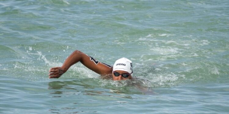 Mexicano Paulo Strehlke gana el oro en nado de aguas abiertas