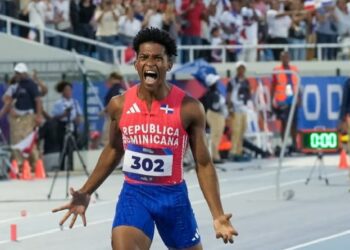 Dominicano Yeral Núñez conquista el oro en 400 metros con vallas