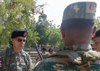 Comandante del Ejército recorre unidades fronterizas en provincias Pedernales e Independencia