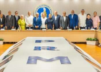 PRM ratifica a Ricardo de los Santos y Alfredo Pacheco para presidir el Congreso Nacional